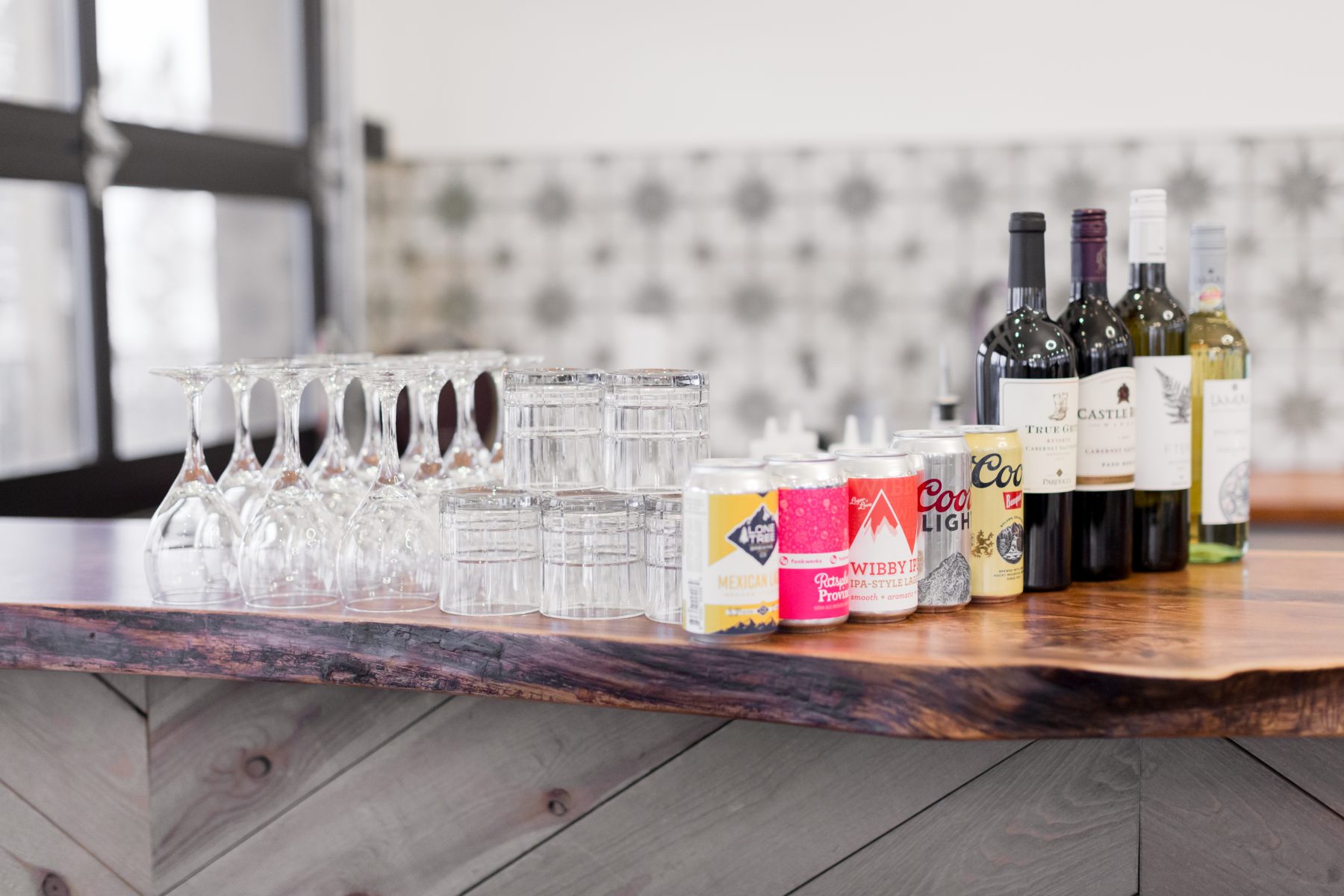 How to Hire a Wedding Bartender - Peak Beverage | Event Bar Catering ...
