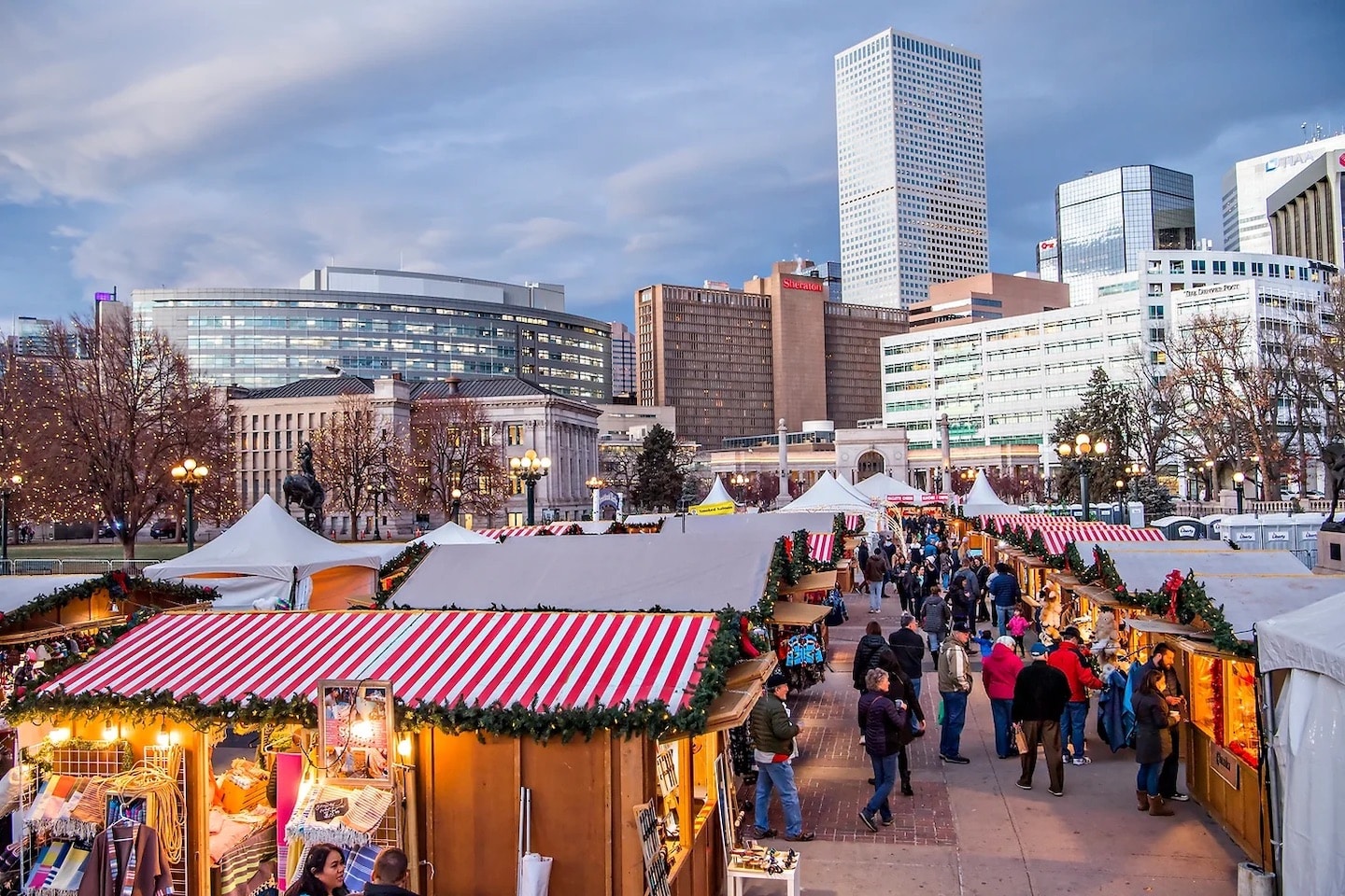 https://www.peakbev.com/platform/wp-content/uploads/2023/11/denver-christkindlmarket-shopping-booths2-1.jpeg